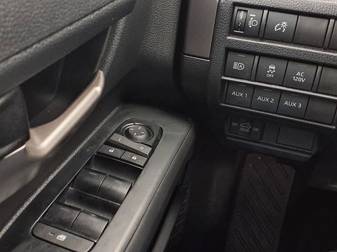 Used 2025 Toyota Tacoma TRD Off-Road w/ TRD Off Road Upgrade Package image 39