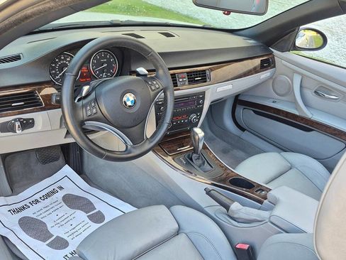 Used 2009 BMW 335i Convertible RWD image 34
