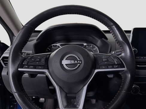 Used 2023 Nissan Altima 2.5 SR FWD image 15