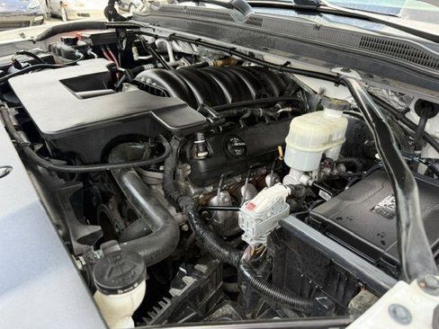 Used 2018 Chevrolet Tahoe LT AWD/4WD image 13