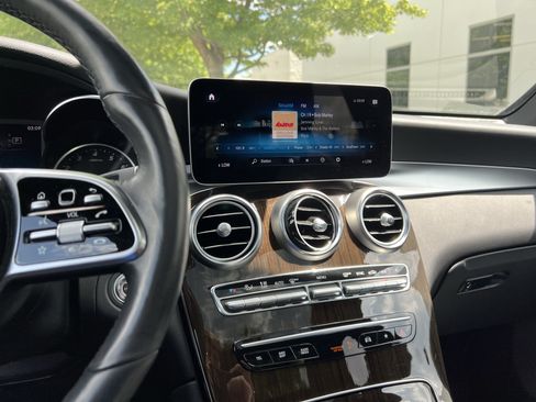 Certified 2020 Mercedes-Benz GLC 300 4MATIC image 32