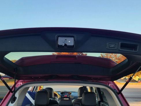 Used 2015 Subaru Forester 2.0XT Touring w/ Eyesight & Navigation System image 12