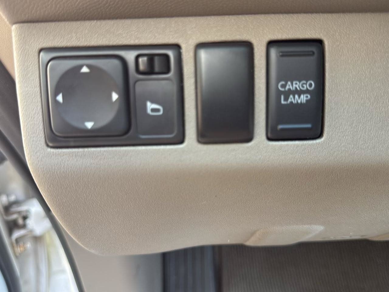 Used 2012 Nissan Frontier SV AWD/4WD image 11