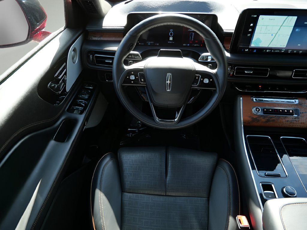 Certified 2025 Lincoln Aviator Black Label w/ Black Label Special Edition AWD/4WD image 13