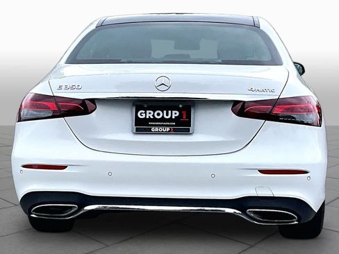 Used 2022 Mercedes-Benz E 350 4MATIC Sedan image 5