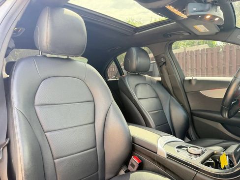 Used 2019 Mercedes-Benz C 300 4MATIC Sedan image 31