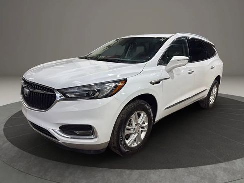 Used 2020 Buick Enclave Essence image 1