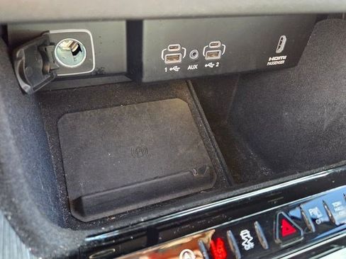 Used 2022 Jeep Wagoneer Series II RWD image 28