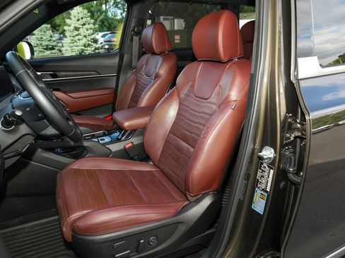 Used 2023 Kia Telluride SX Prestige AWD/4WD image 5