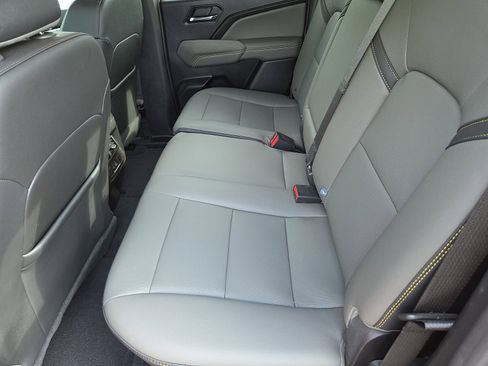 Used 2023 Chevrolet Colorado ZR2 w/ ZR2 Convenience Package III AWD/4WD image 22