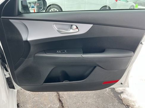 Certified 2024 Kia Forte LXS image 28