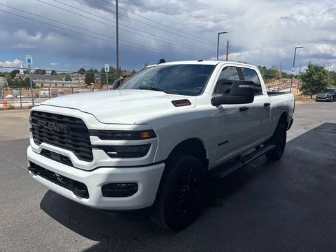 Used 2025 RAM 2500 Big Horn AWD/4WD image 2
