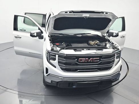 Certified 2024 GMC Sierra 1500 SLT AWD/4WD image 45
