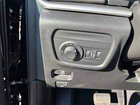 New 2025 Jeep Grand Cherokee 4WD image 24