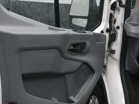 Used 2016 Ford Transit 150 XLT RWD image 10