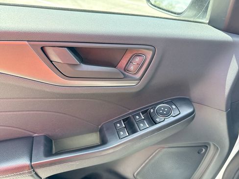 Used 2025 Ford Escape Active AWD/4WD image 15