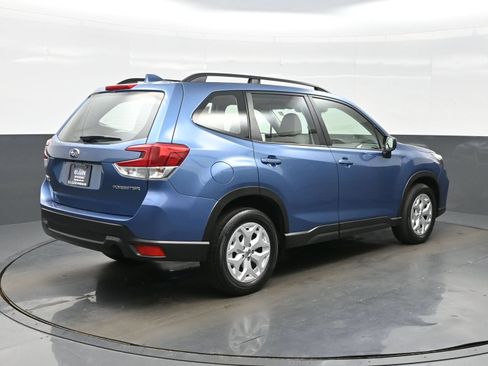Used 2021 Subaru Forester AWD/4WD image 6