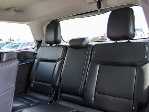 Used 2025 Ford Expedition Active AWD/4WD image 20