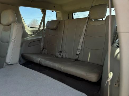 Used 2015 Cadillac Escalade ESV Premium image 28