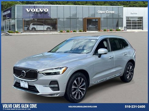 Used 2023 Volvo XC60 B5 Plus w/ Climate Package AWD/4WD image 2