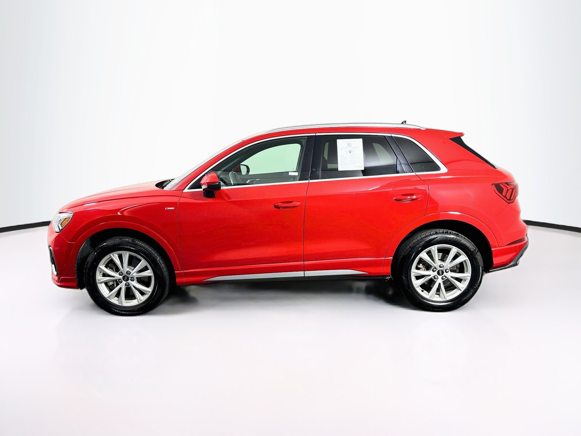 Used 2025 Audi Q3 2.0T Premium AWD/4WD image 4