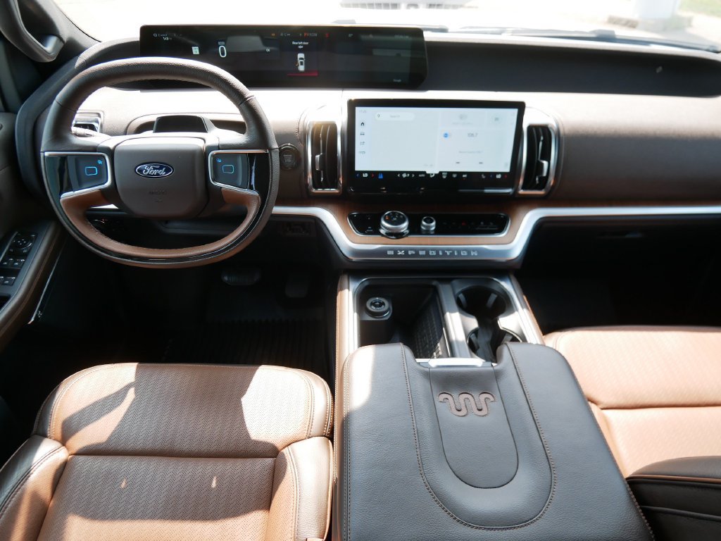 Used 2025 Ford Expedition King Ranch AWD/4WD image 15