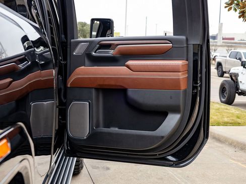 Used 2024 GMC Sierra 2500 Denali Ultimate image 39