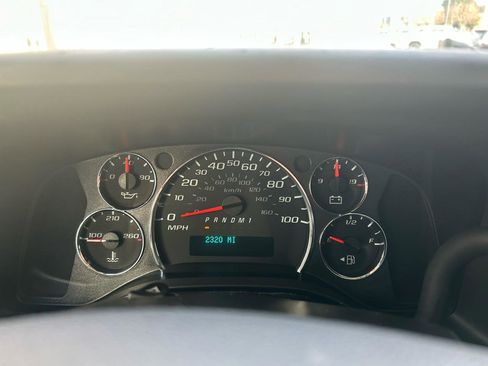 Used 2020 Chevrolet Express 2500 image 12