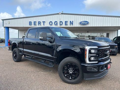 Used 2025 Ford F250 XLT w/ Black Appearance Package AWD/4WD image 1