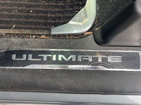 Used 2024 GMC Sierra 2500 Denali Ultimate image 42