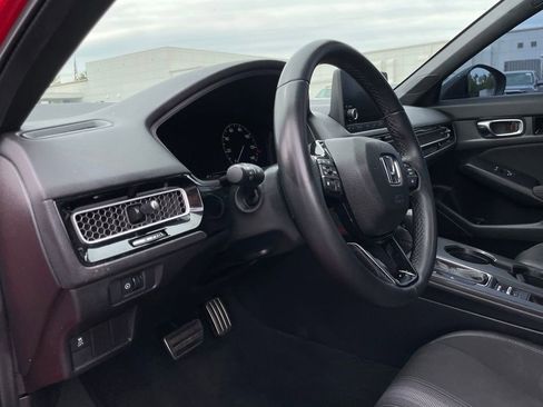 Used 2025 Honda Civic Sport image 27