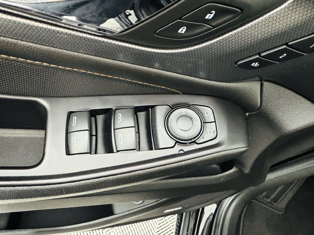 Used 2019 Chevrolet Traverse Premier w/ Driver Confidence II Package FWD image 8