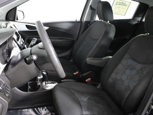 Used 2018 Chevrolet Spark LT image 17