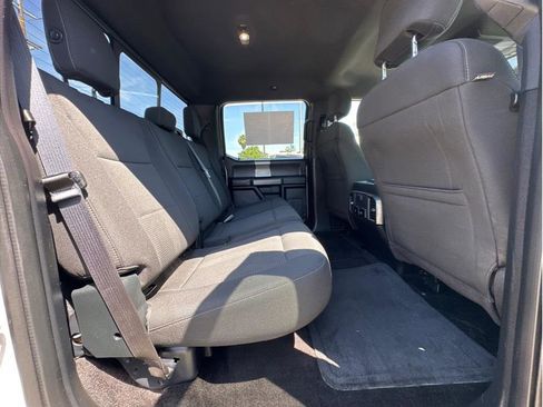 Used 2017 Ford F150 XLT w/ Equipment Group 302A Luxury AWD/4WD image 12