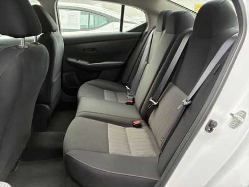 Used 2025 Nissan Sentra SV image 24