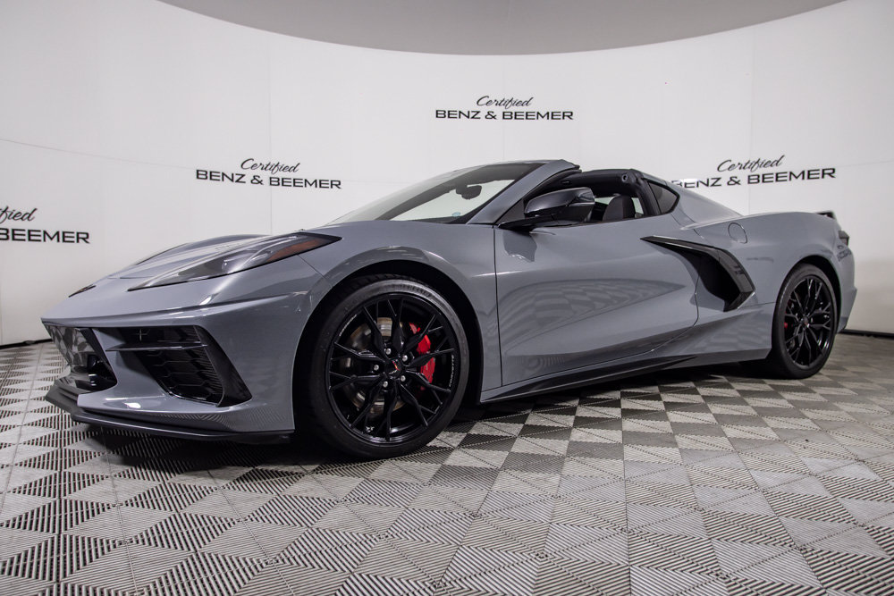 Used 2024 Chevrolet Corvette Stingray Preferred Cpe w/ Z51 Performance Package RWD image 11