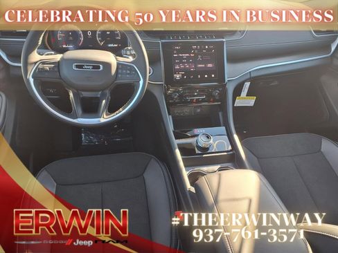 New 2025 Jeep Grand Cherokee Altitude w/ Trailer Tow Package image 4