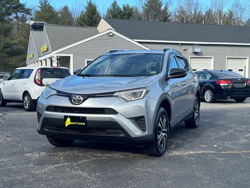 Used 2016 Toyota RAV4 LE image 3