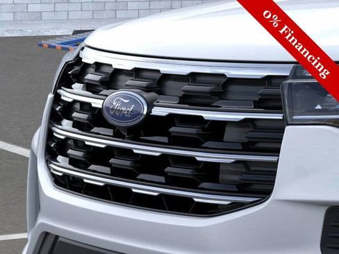 New 2025 Ford Explorer Active image 17