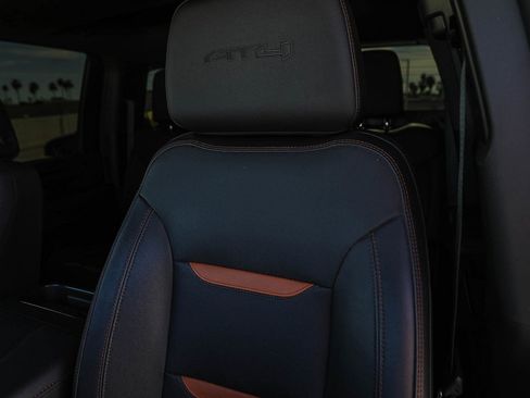 Used 2024 GMC Sierra 2500 AT4 w/ AT4 Premium Plus Package image 24