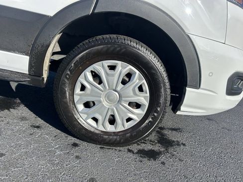 Used 2023 Ford Transit 350 XLT image 8