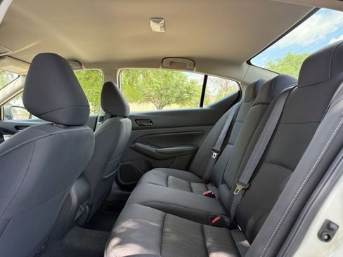 Used 2025 Nissan Altima 2.5 SV FWD image 25