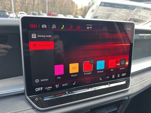 New 2026 Volkswagen Tiguan SE AWD/4WD image 20