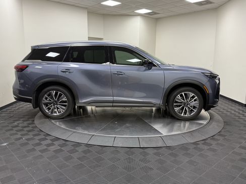 Certified 2027 INFINITI QX60 Luxe w/ Cargo Package FWD image 8