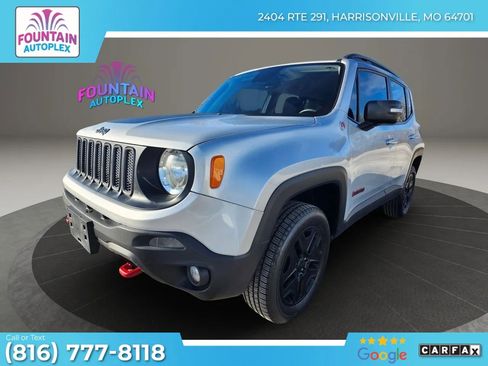 Used 2018 Jeep Renegade Trailhawk w/ Cold Weather Group II image 1