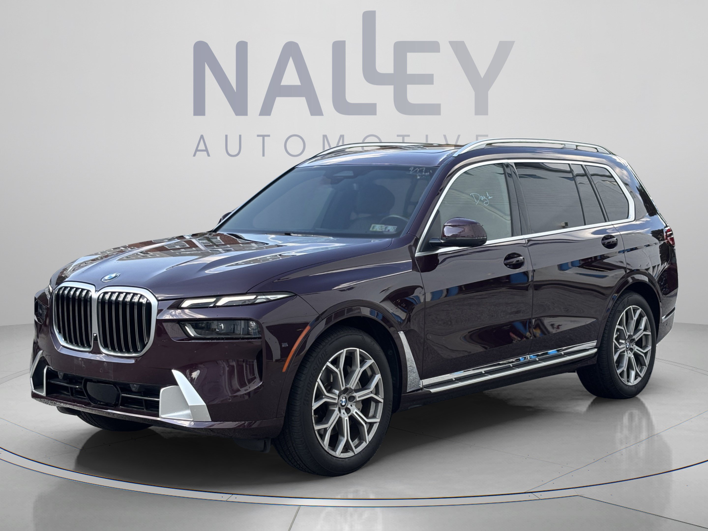 Used 2023 BMW X7 xDrive40i w/ Executive Package AWD/4WD image 1