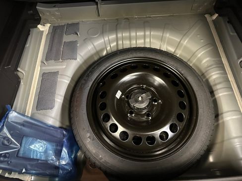 Certified 2024 Chevrolet Trax LT w/ Driver Confidence Package image 22