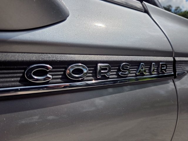Used 2022 Lincoln Corsair Reserve w/ Equipment Group 201A FWD image 22