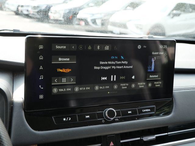 Used 2025 Mitsubishi Outlander AWD image 20