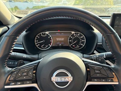 Certified 2023 Nissan Altima 2.5 SR w/ SR Premium Package image 21